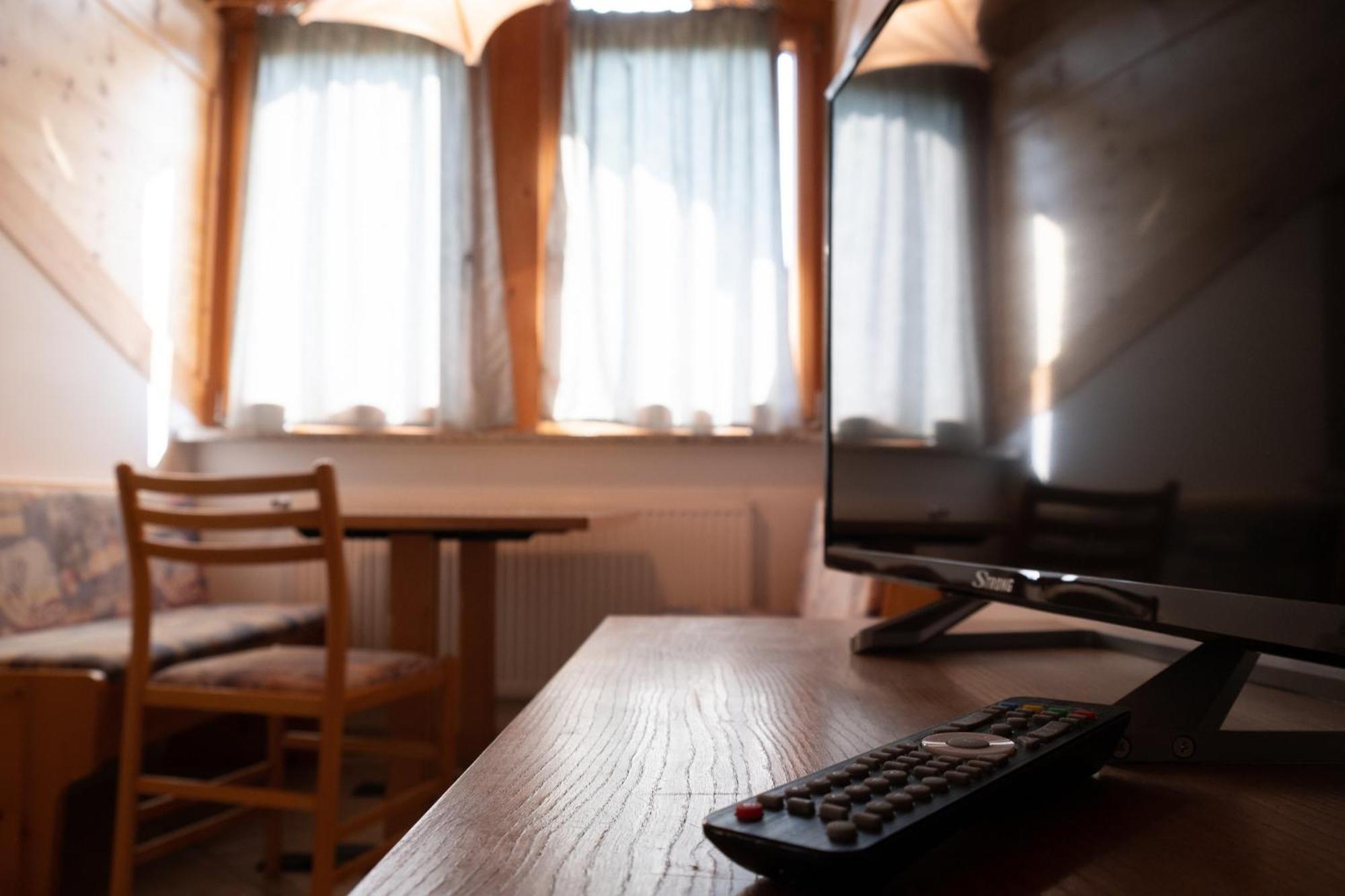 Ferienwohnung Im Haus Texel VI Rablà Exteriör bild